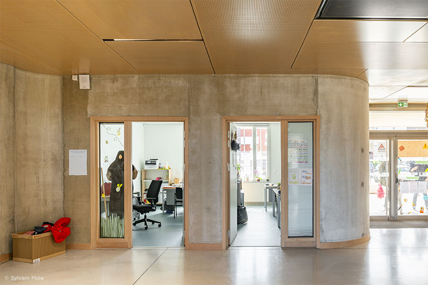 GROUPE SCOLAIRE JULES-G�RAUD SALI�GE