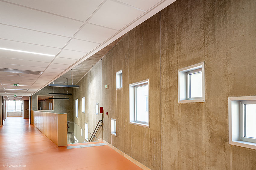 GROUPE SCOLAIRE JULES-G�RAUD SALI�GE